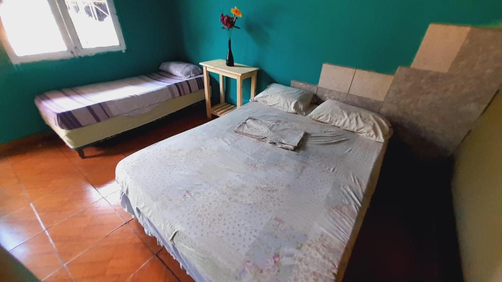 Hostel Loli 푸에르토이과수 외부 사진