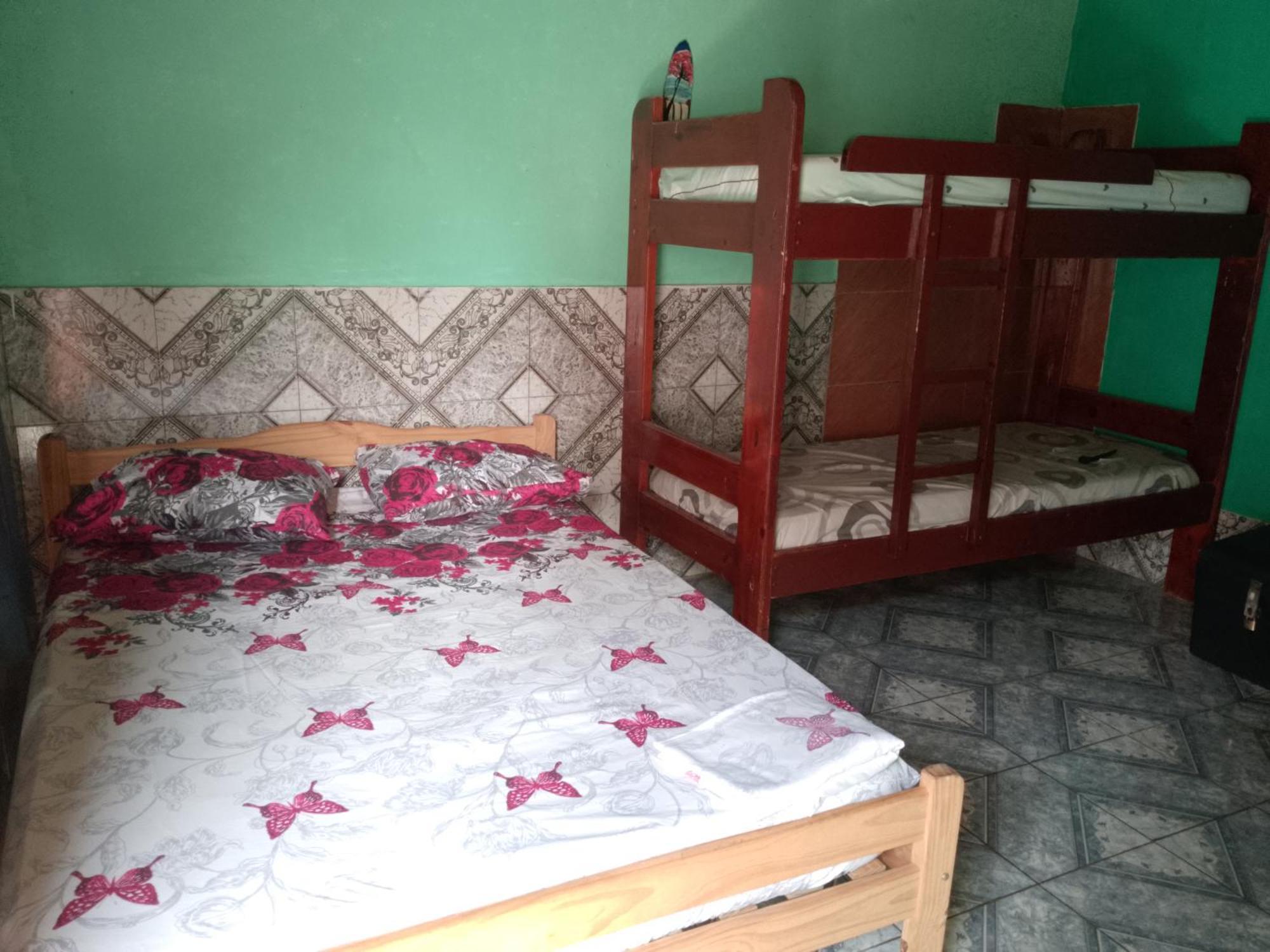 Hostel Loli 푸에르토이과수 외부 사진
